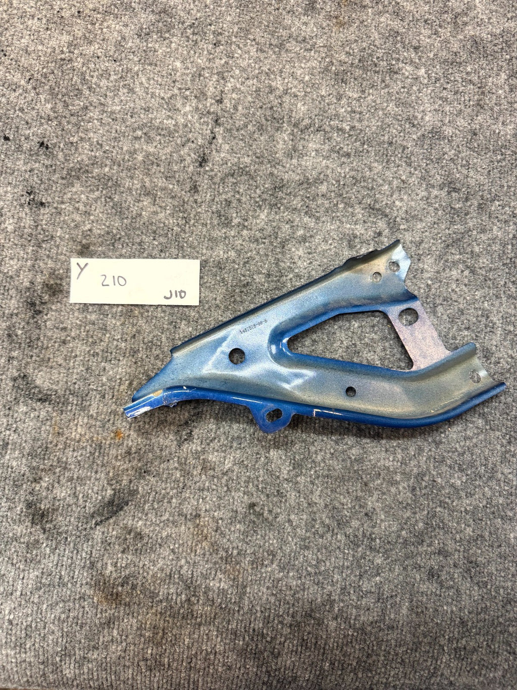 2020-2024 TESLA MODEL Y FRONT RIGHT LOWER FENDER SUPPORT BRACKET OEM, 148757800A