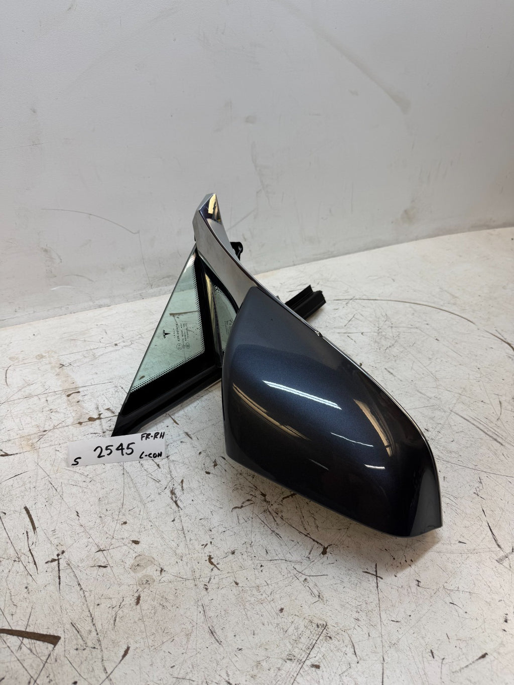 2012 - 2021 Tesla Model S Front Right Passenger Side View Mirror 1041318-00-A