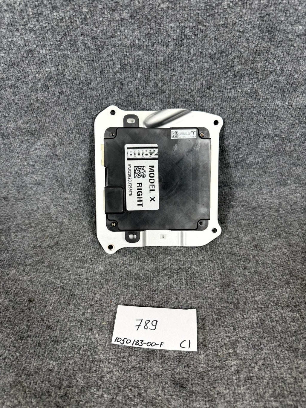 16-20 Tesla Model X Front Right Side Door Control Module Unit OEM, 105018300F