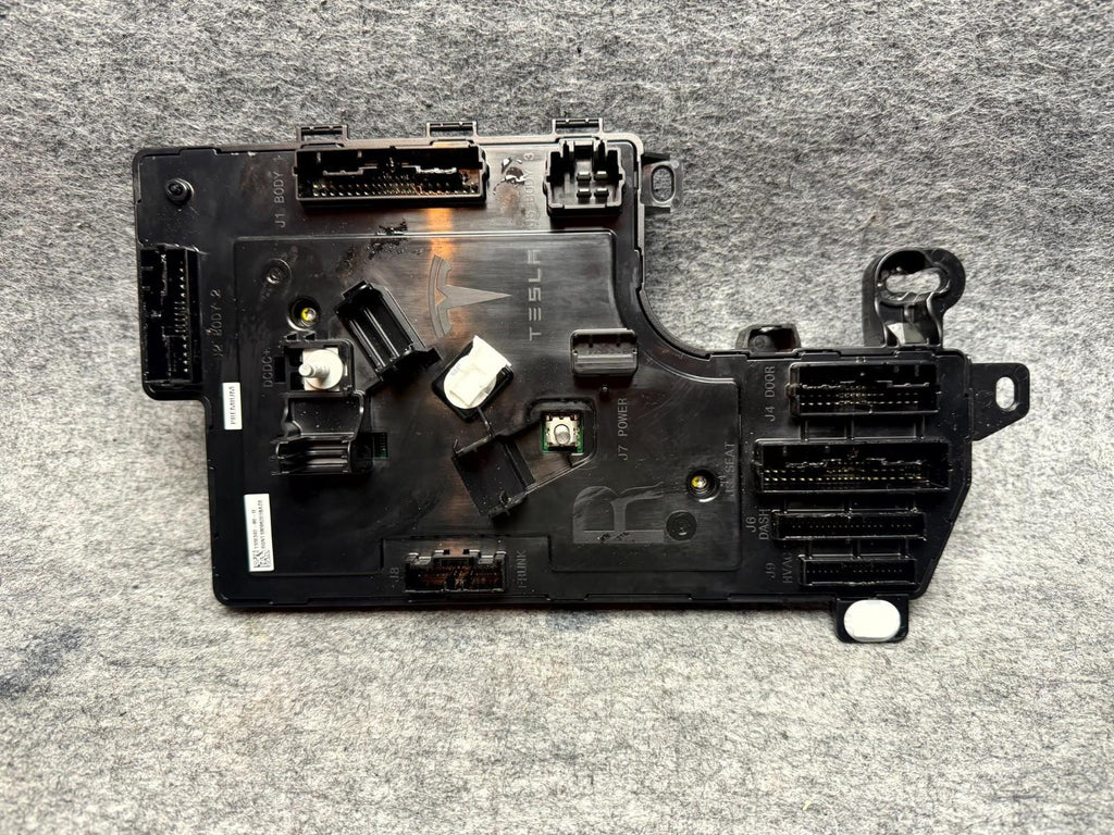 ♦️2017-2023 TESLA MODEL 3 FRONT RIGHT ELECTRIC VOLTAGE MODULE OEM, 1100340-90-H