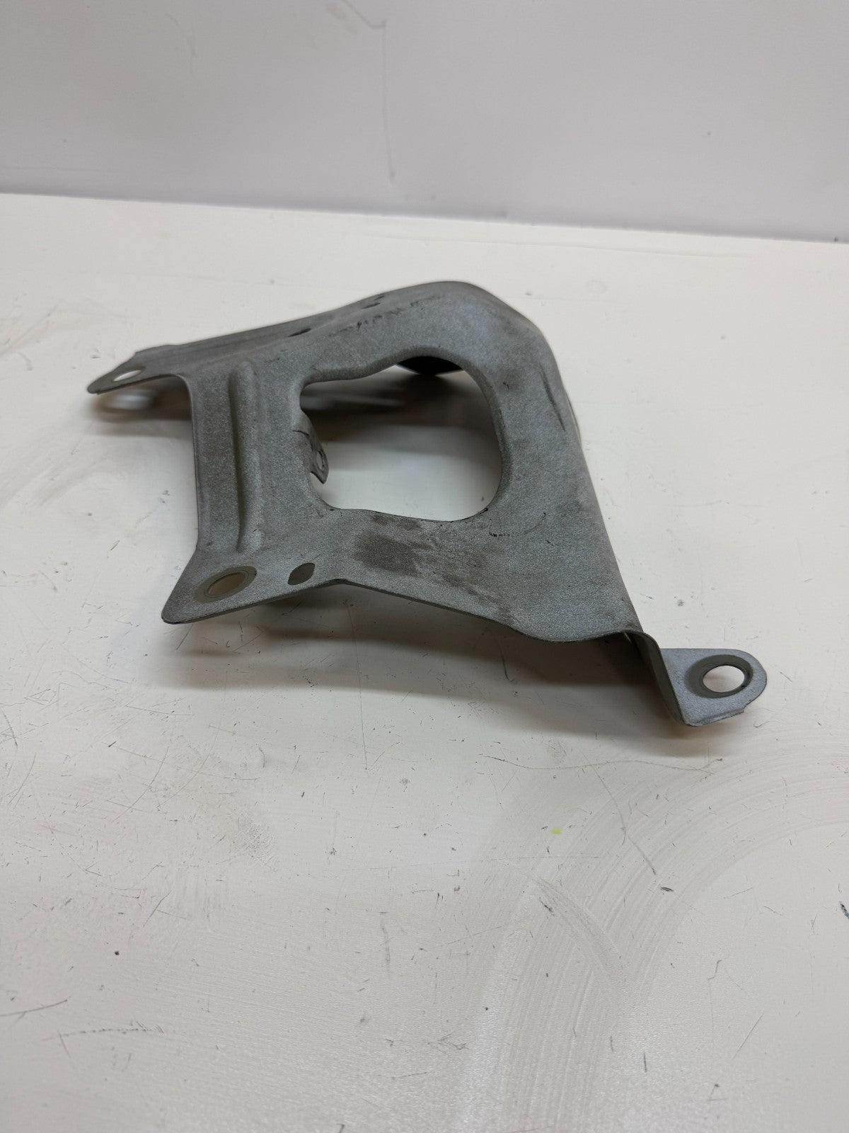 2020-2024 Tesla Model Y Front Right Fender Mount Support Bracket 1487492-00-A