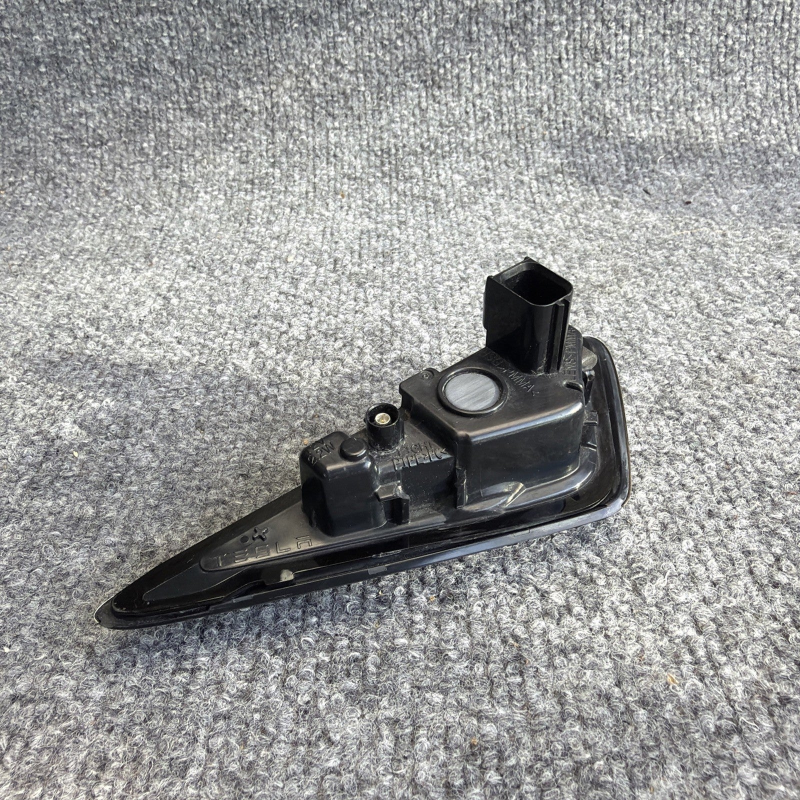 17-23 TESLA MODEL 3/Y LEFT FENDER TURN SIGNAL REPEATER CAMERA OEM 1125106-77-E