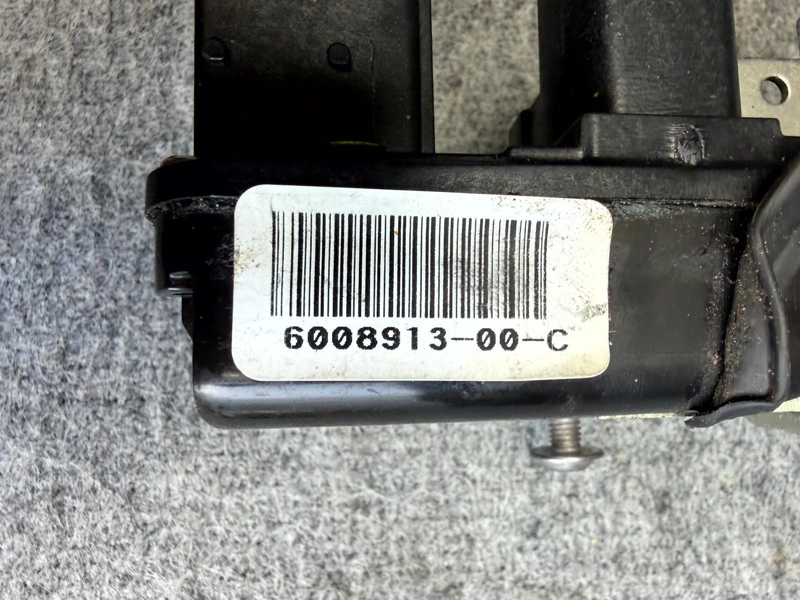 ♦️12-20 TESLA MODEL S FRONT LEFT SIDE DOOR LOCK LATCH ACTUATOR OEM, 6008913-00-C