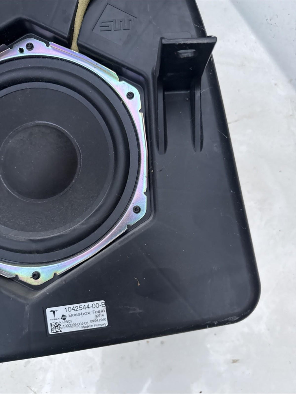 ♦️2012-2020 TESLA MODEL S SUBWOOFER SPEAKER BASS BOX ASSEMBLY OEM, 1042544-00-B