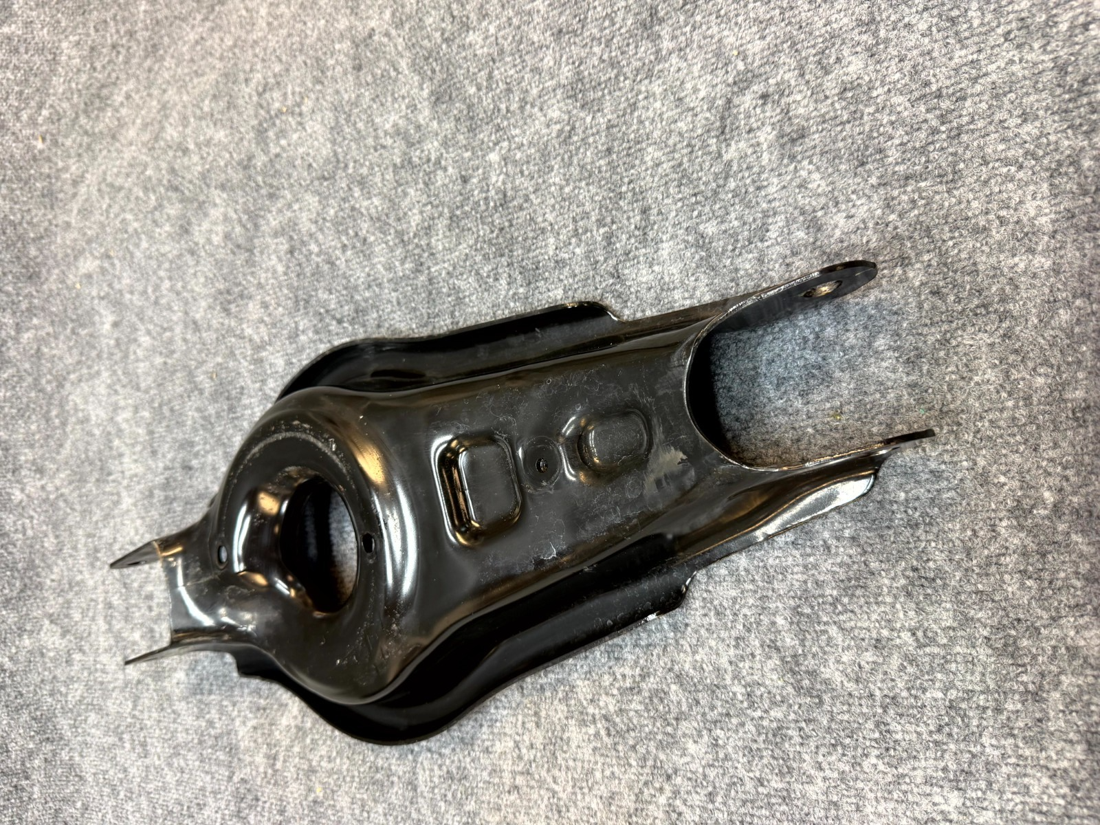 2020-2024 TESLA MODEL Y REAR LEFT LOWER CONTROL ARM SPRING PERCH OEM, 1044451-00