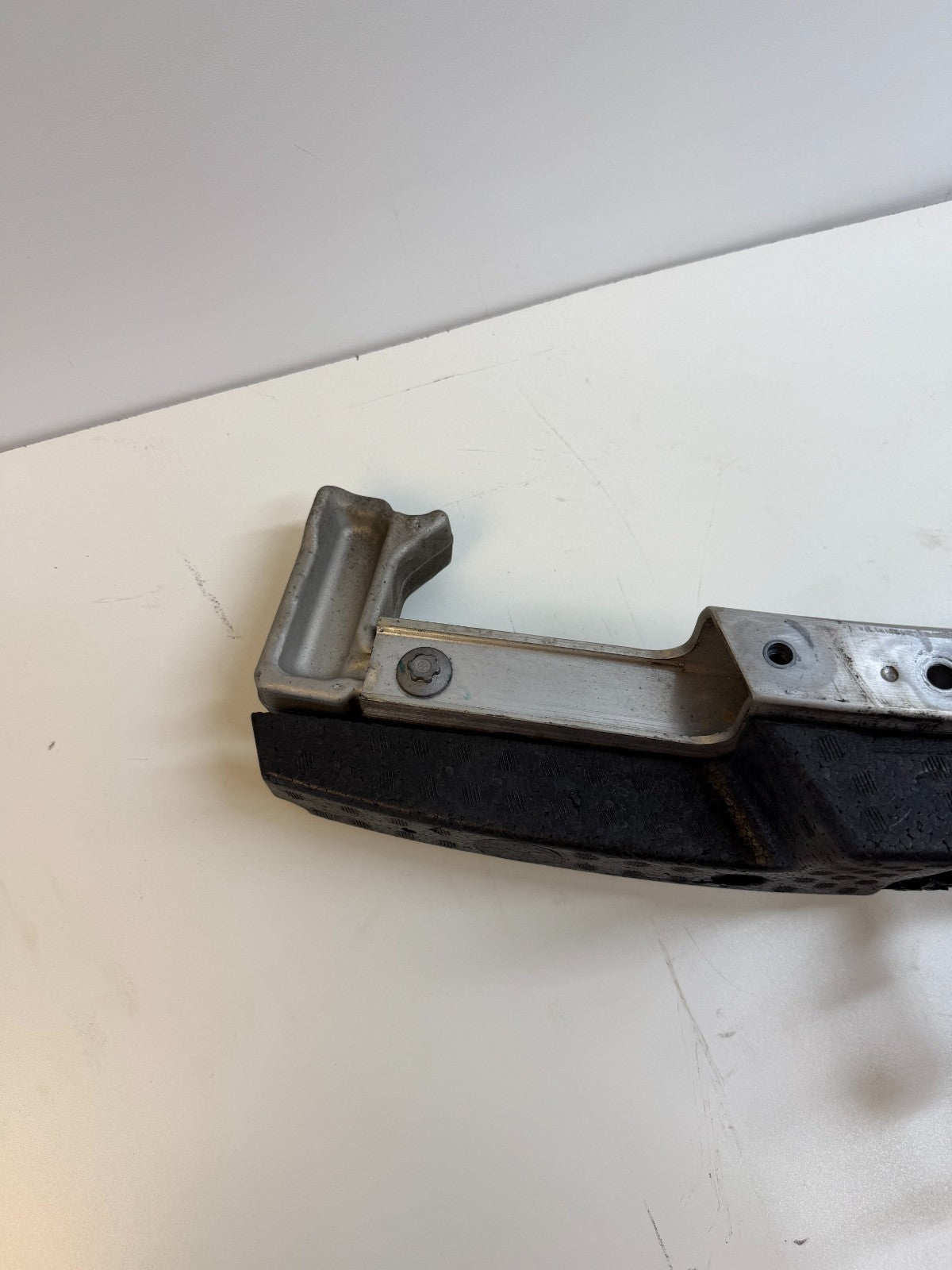 2020-24 TESLA MODEL Y FRONT BUMPER REINFORCEMENT BAR 1487601-00-F