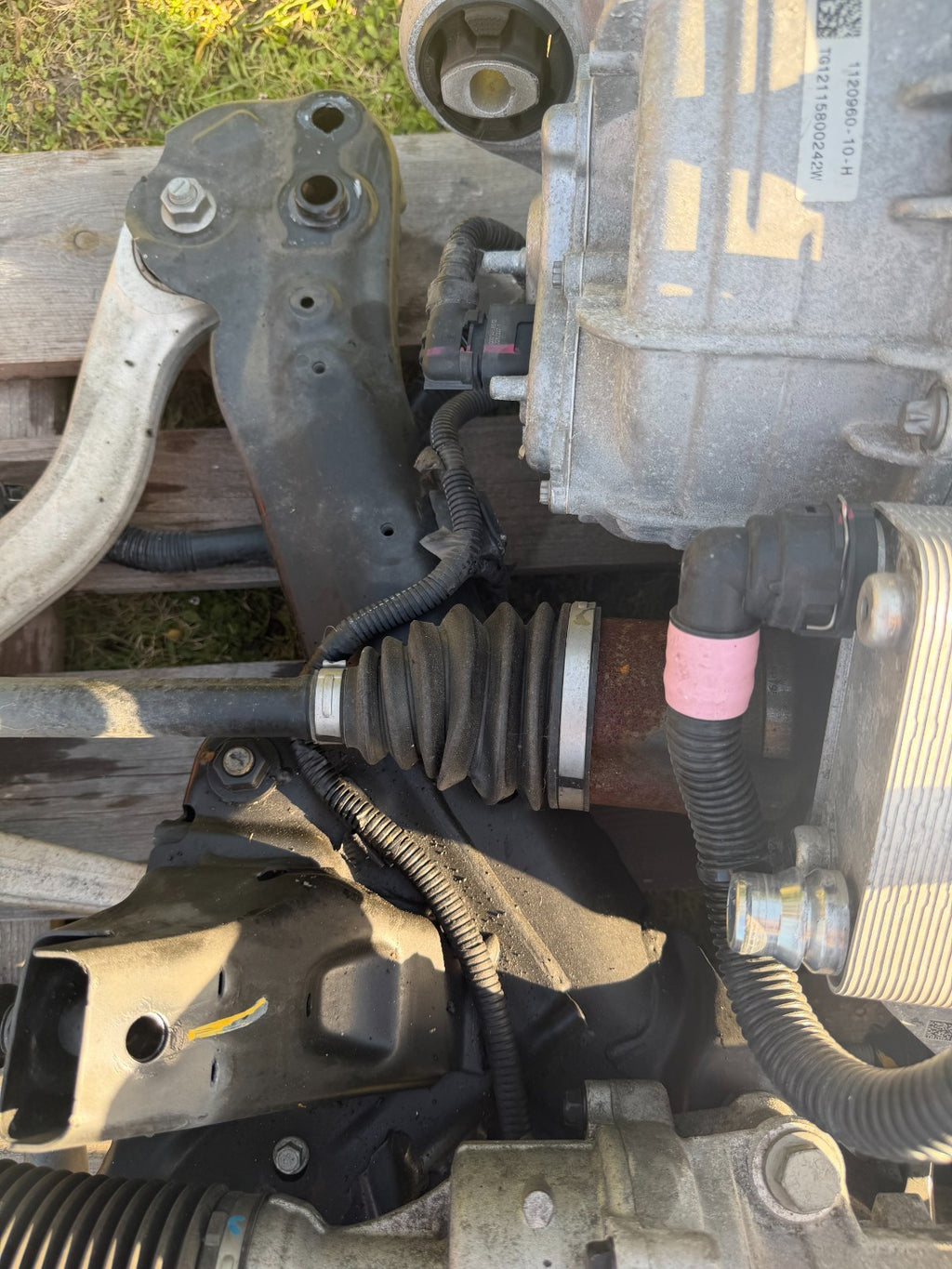 2017-2023 Tesla Model 3 Front Drive Unit Motor Subframe Suspension Complete