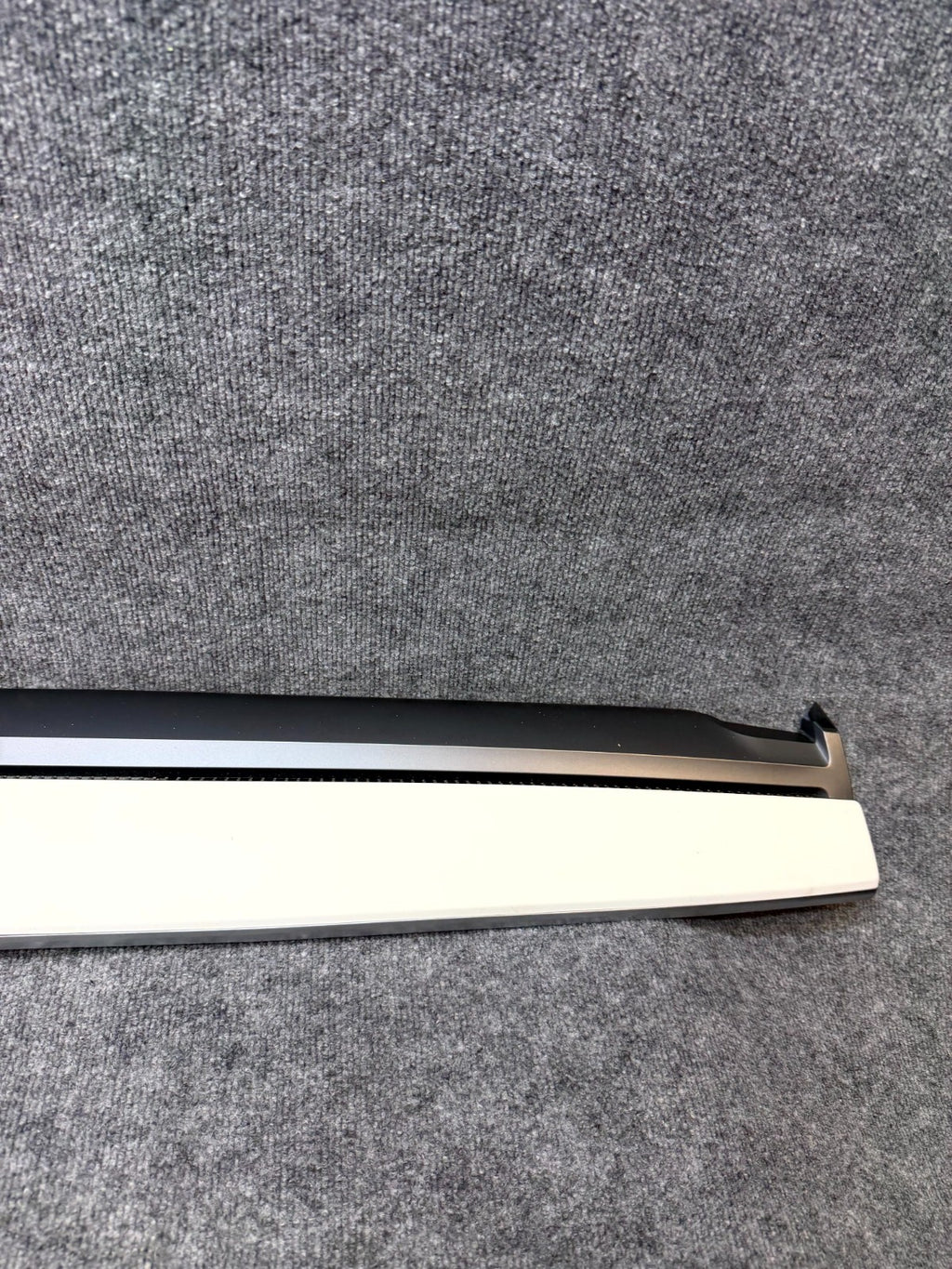 2020-2024 TESLA MODEL Y FRONT DASHBOARD INSTRUMENT PANEL COVER TRIM OEM, 1619564