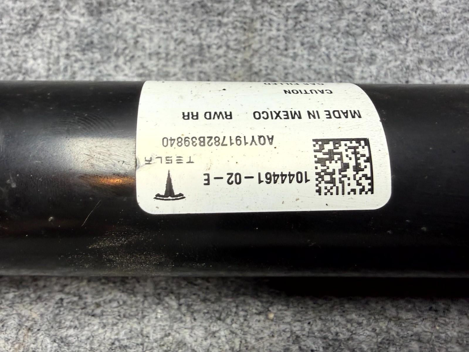 ♦️17-23 TESLA MODEL 3 REAR LEFT OR RIGHT SHOCK STRUT ABSORBER OEM, 1044461-02-E