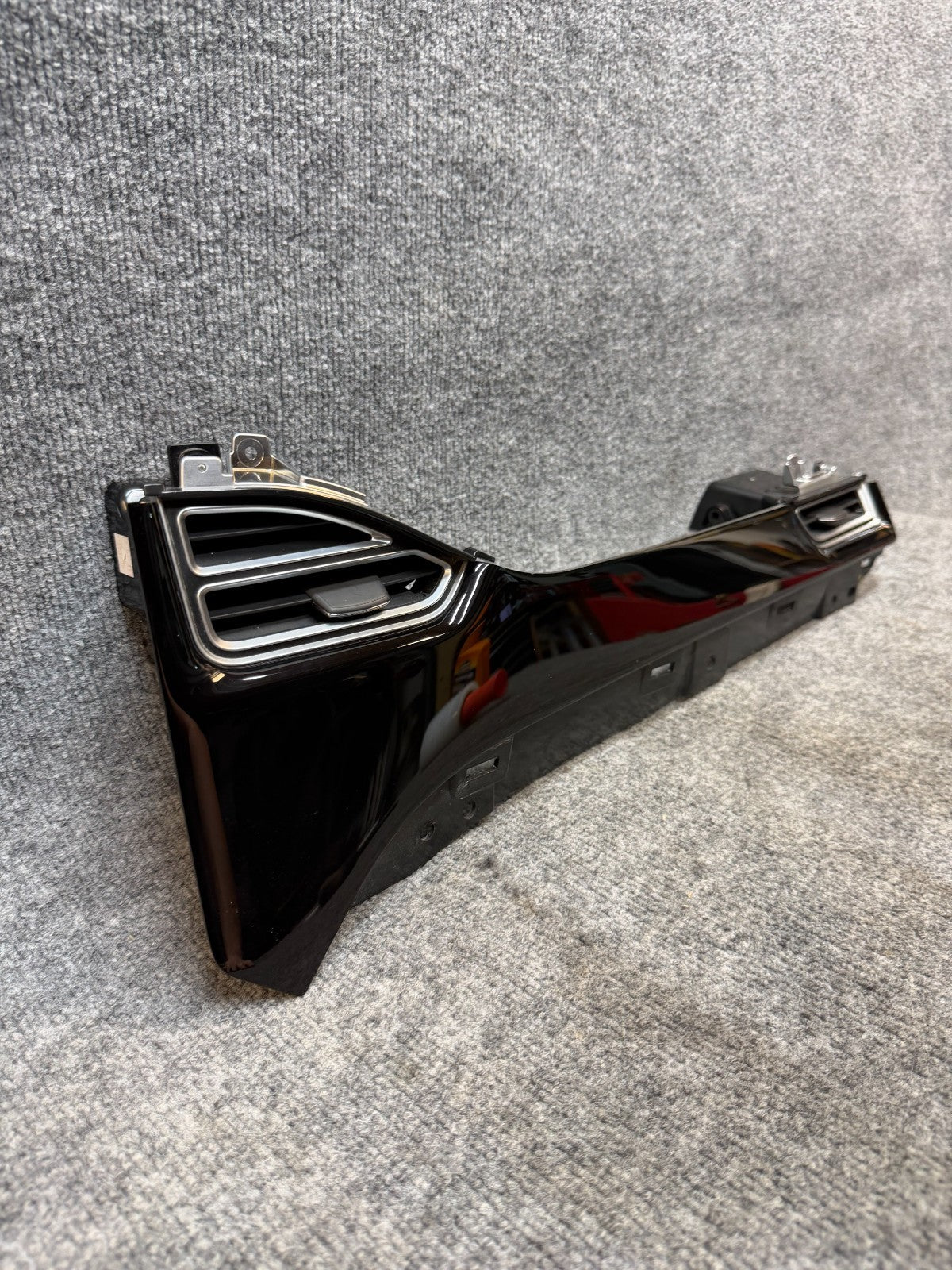 2012-2020 Tesla Model S Right Side Dash Panel Vent Trim Assembly 1007821-00-D