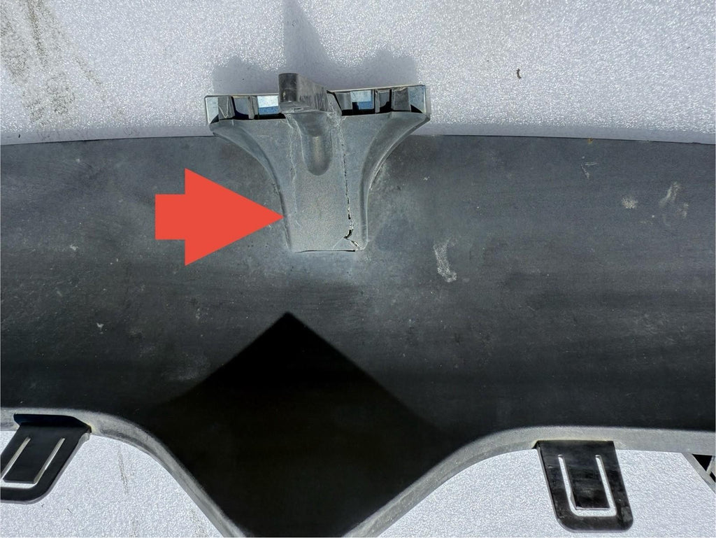 ♦️2016 - 2020 TESLA MODEL X FRONT UPPER GRILLE SUPPORT BRACKET OEM, 1047020-00-E