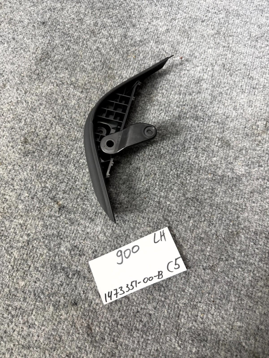 2016-2020 Tesla Model X Rear Left Side Door Seal Lower Trim OEM, 1473351-00-B