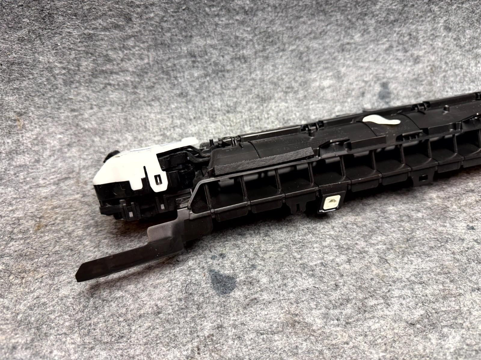 ♦️17-23 TESLA MODEL 3 DASH RIGHT SIDE HEATER AC AIR VENT DUCT OEM, 1083325-00-G