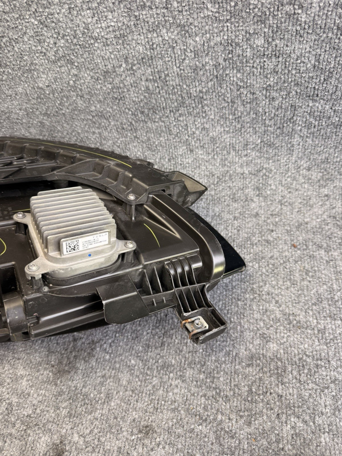 20-24 Tesla Model 3-Y Front Right Headlight Projector Headlamp RH 1514953-00-E