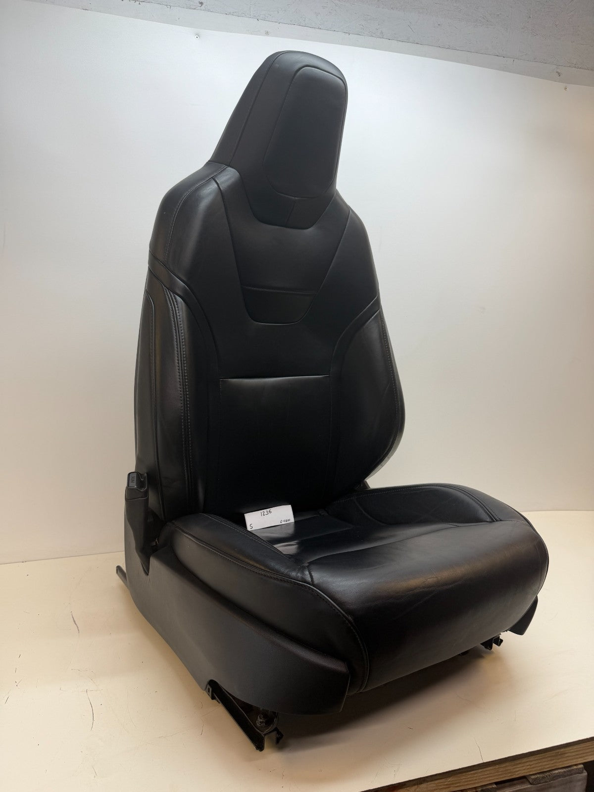 2017-2020 TESLA MODEL S FRONT LEFT DRIVER SEAT ASSEMBLY AG130088-E