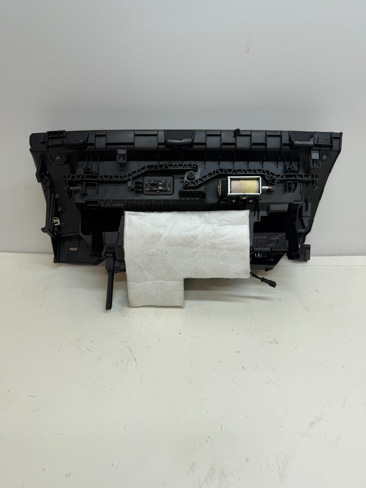 2017-2023 Tesla 3 Y Glove Compartment Storage Box 1083340-01-K
