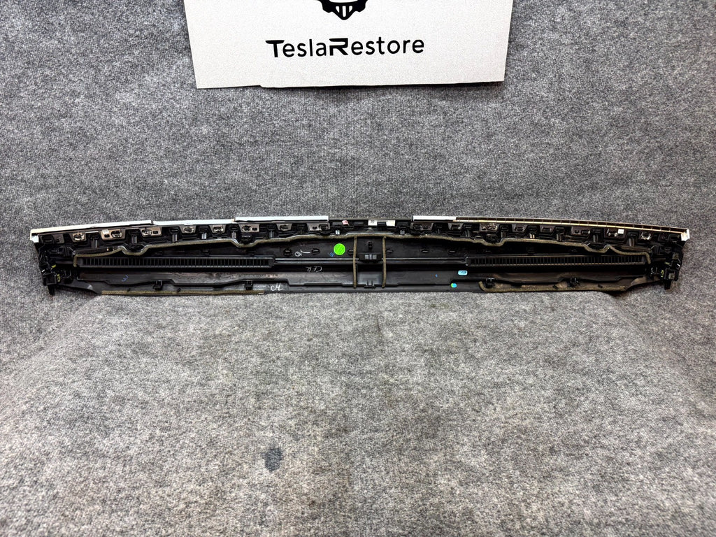 2020–2024 TESLA MODEL Y DASHBOARD INSTRUMENT PANEL TRIM BEZEL OEM, 1619569-00-A