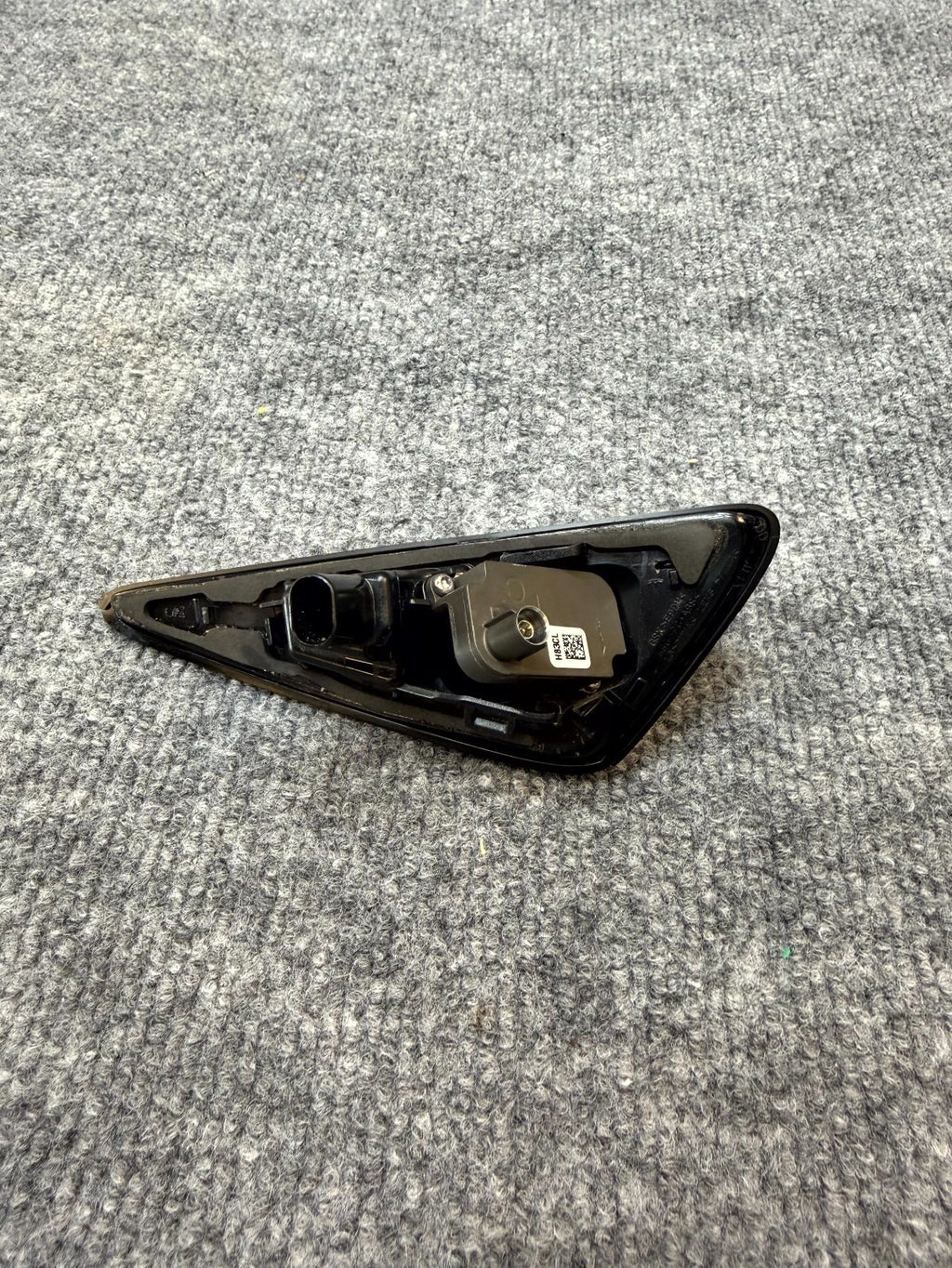 2020-2024 TESLA MODEL Y LEFT SIDE REPEATER TURN SIGNAL CAMERA OEM, 1820734-00-D