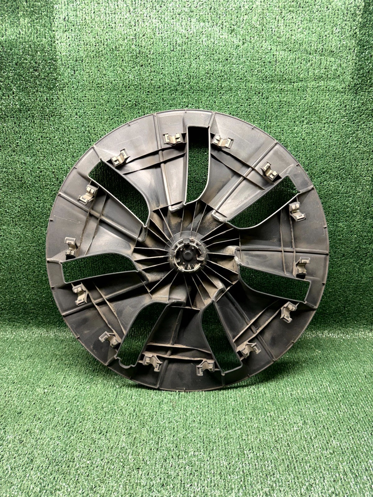 ♦️20-24 TESLA MODEL Y 19" GEMINI WHEEL RIM HUBCAP COVER OEM, 1044235-00-B