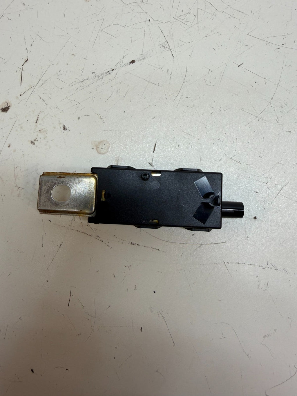 2020-2024 TESLA MODEL Y REAR ANTENNA AMPLIFIER FM RADIO MODULE UNIT 1551330-00-B