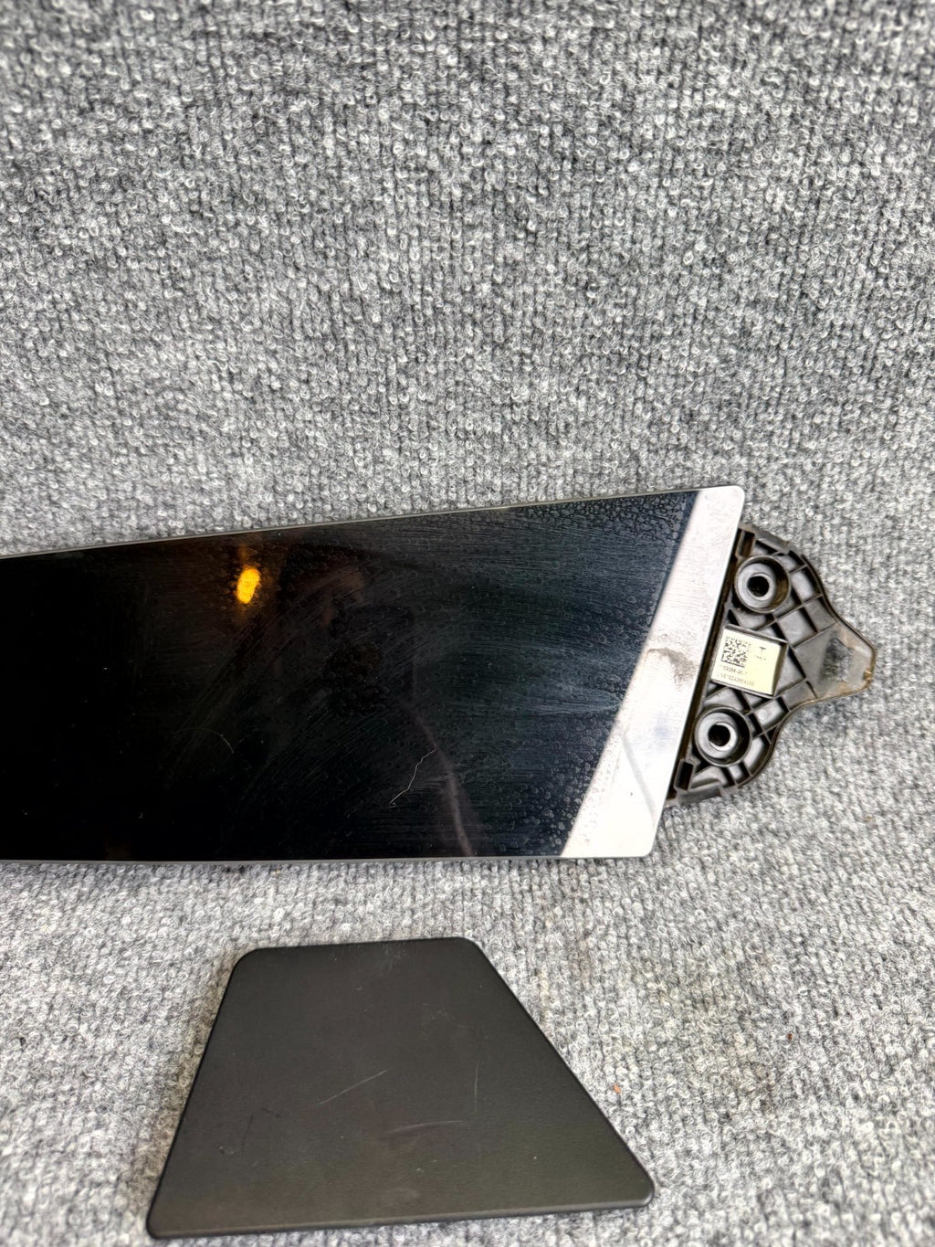 17-23 TESLA MODEL 3 RIGHT SIDE B PILLAR APPLIQUE MOLDING W/CAMERA OEM,110925590F