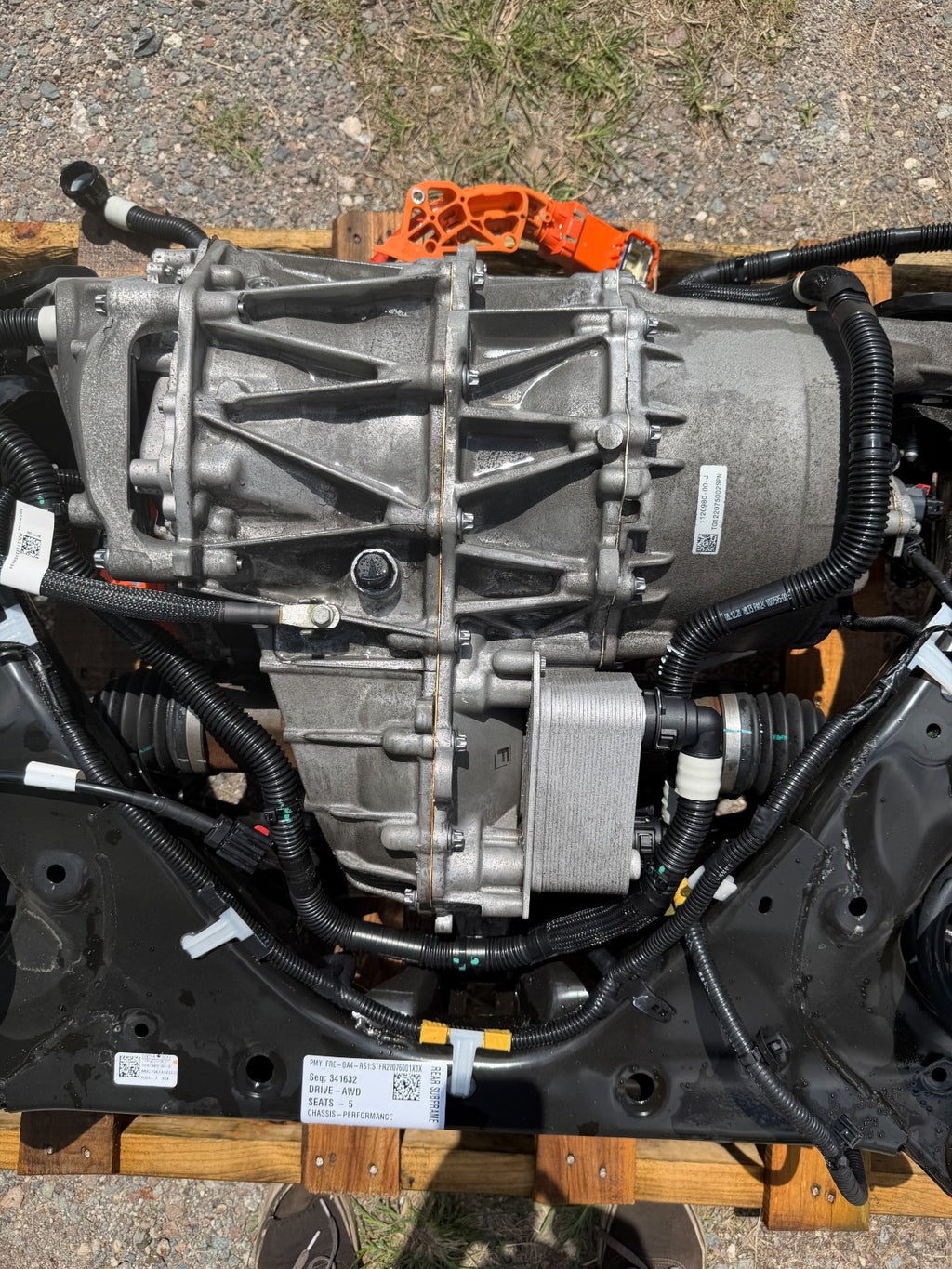 2022 Tesla Model Y Rear Drive Unit Motor Subframe Suspension Complete