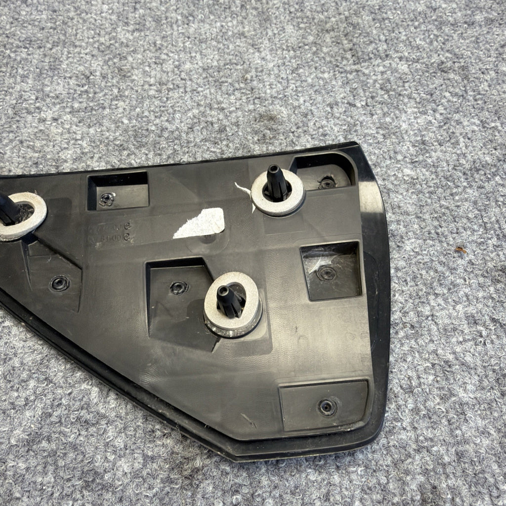 17-23 Tesla 3 RH-Rear Quarter Reflector 1100781-99-D 1109774-00-C