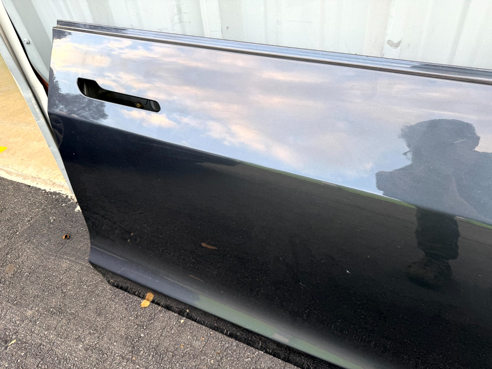 ♦️2017 - 2023 TESLA MODEL 3 FRONT RIGHT SIDE DOOR SHELL PANEL OEM, 1081420-E0-D
