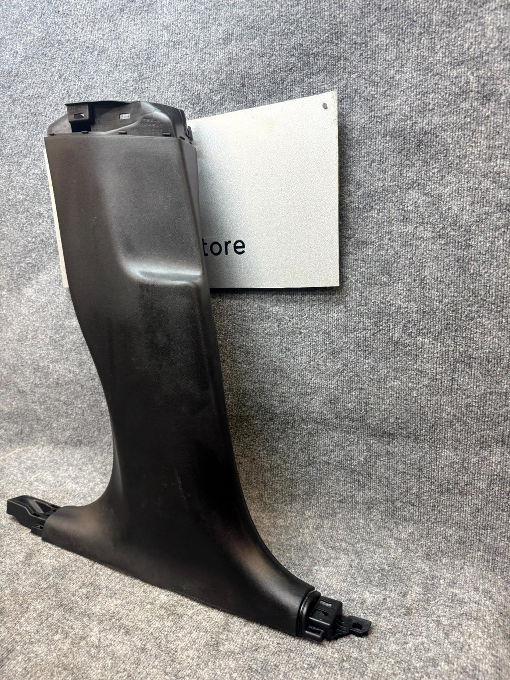 20-24 TESLA MODEL Y LEFT SIDE B-PILLAR LOWER COVER TRIM PANEL OEM, 1494623-00-F