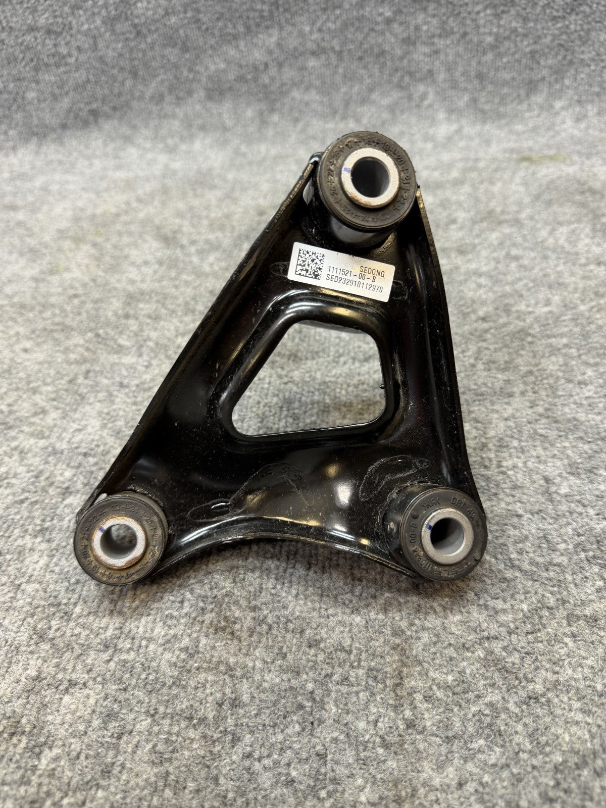 20-24 TESLA MODEL Y FRONT LEFT DRIVE UNIT MOUNT SUPPORT BRACKET OEM,1110233-00-C