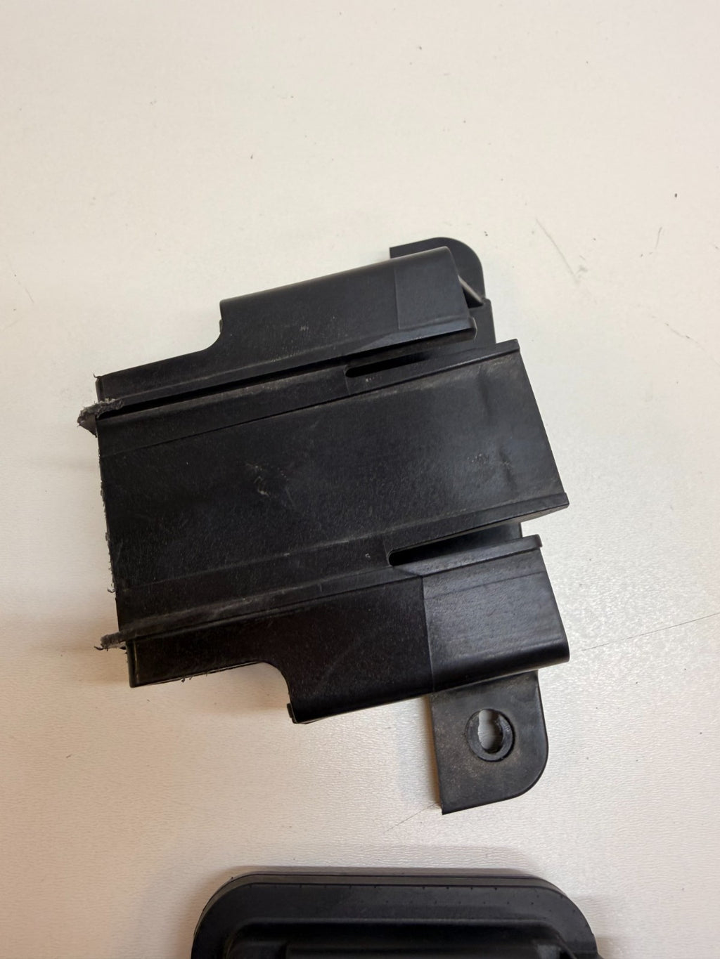2012-17 Tesla Model S HomeLink Garage Door Opener Module W/ bracket 1114984-00-B