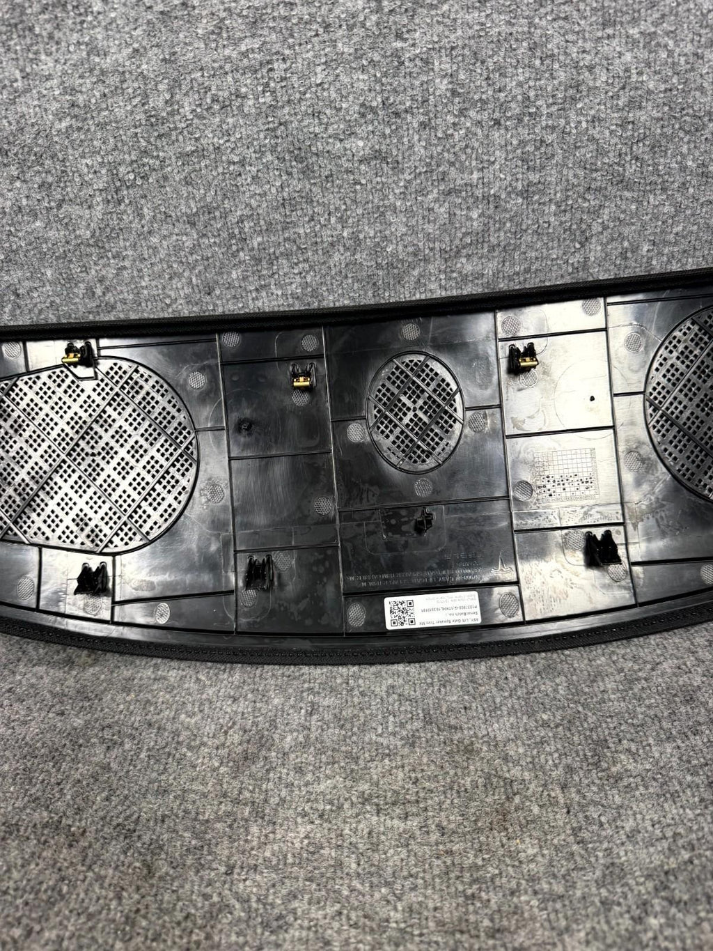 2016-2020 Tesla Model X Liftgate Speaker Trim Carrier OEM, 1037908-00-G