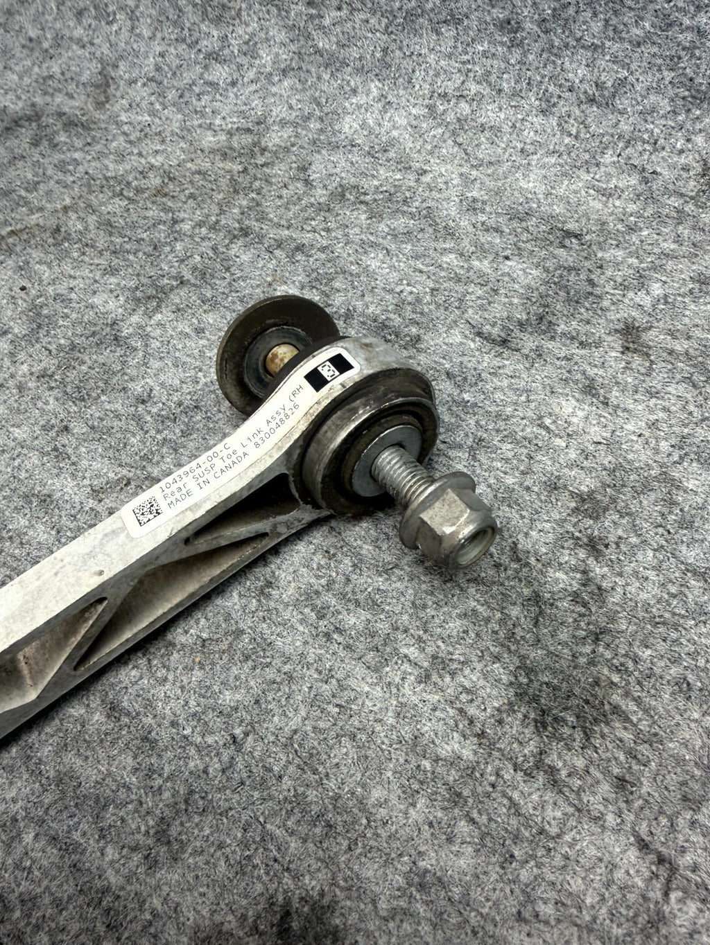 ♦️12-20 TESLA MODEL S REAR RIGHT SUSPENSION LINK CONTROL ARM OEM, 1043964-00-C