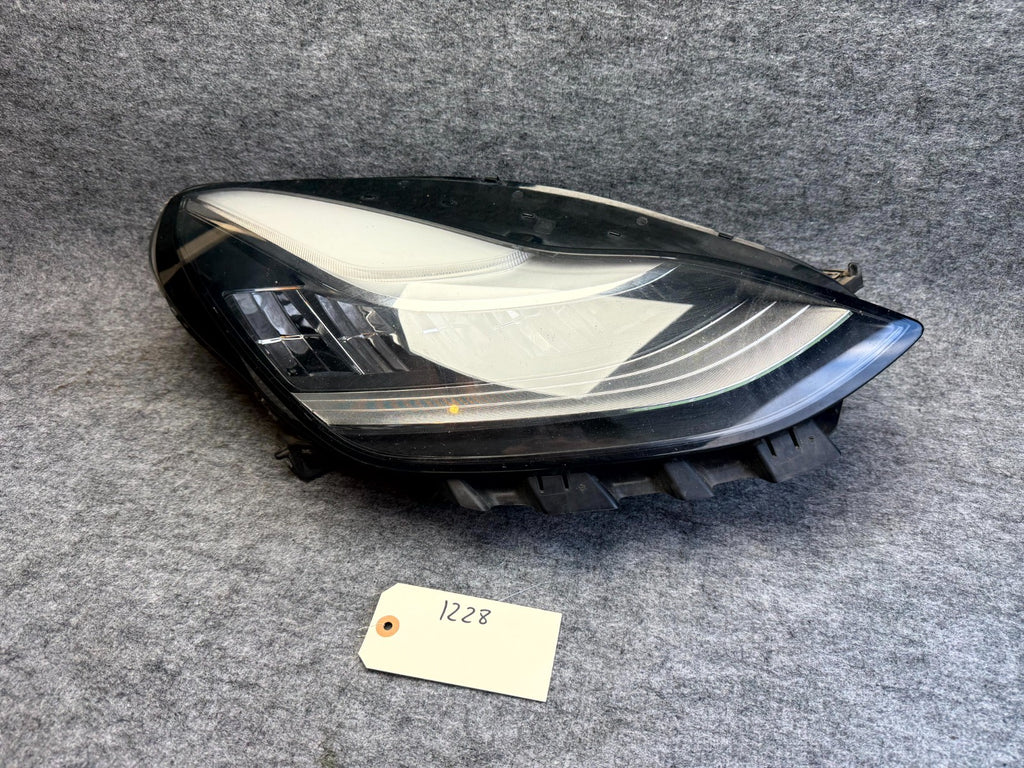 ♦️2017-2023 TESLA MODEL 3 FRONT RIGHT SIDE HEADLIGHT ASSEMBLY OEM, 1077372-00-K