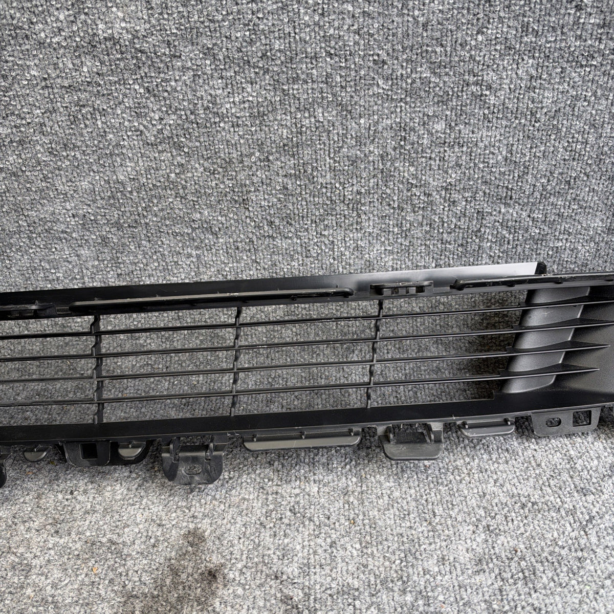 OEM 2020 - 2024 Tesla Model Y Front Lower Bumper Grille Fascia 1493759-00-A