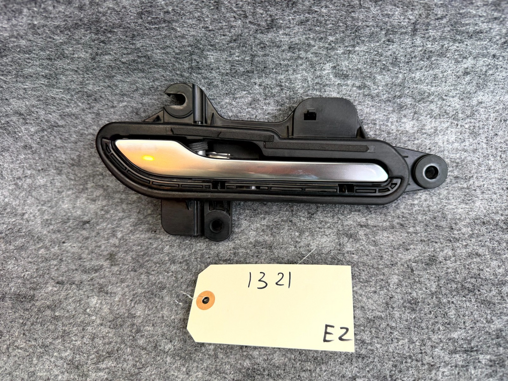 ♦️17–23 TESLA MODEL 3 FRONT/REAR RIGHT SIDE OUTER DOOR HANDLE OEM, 1081832-00-J