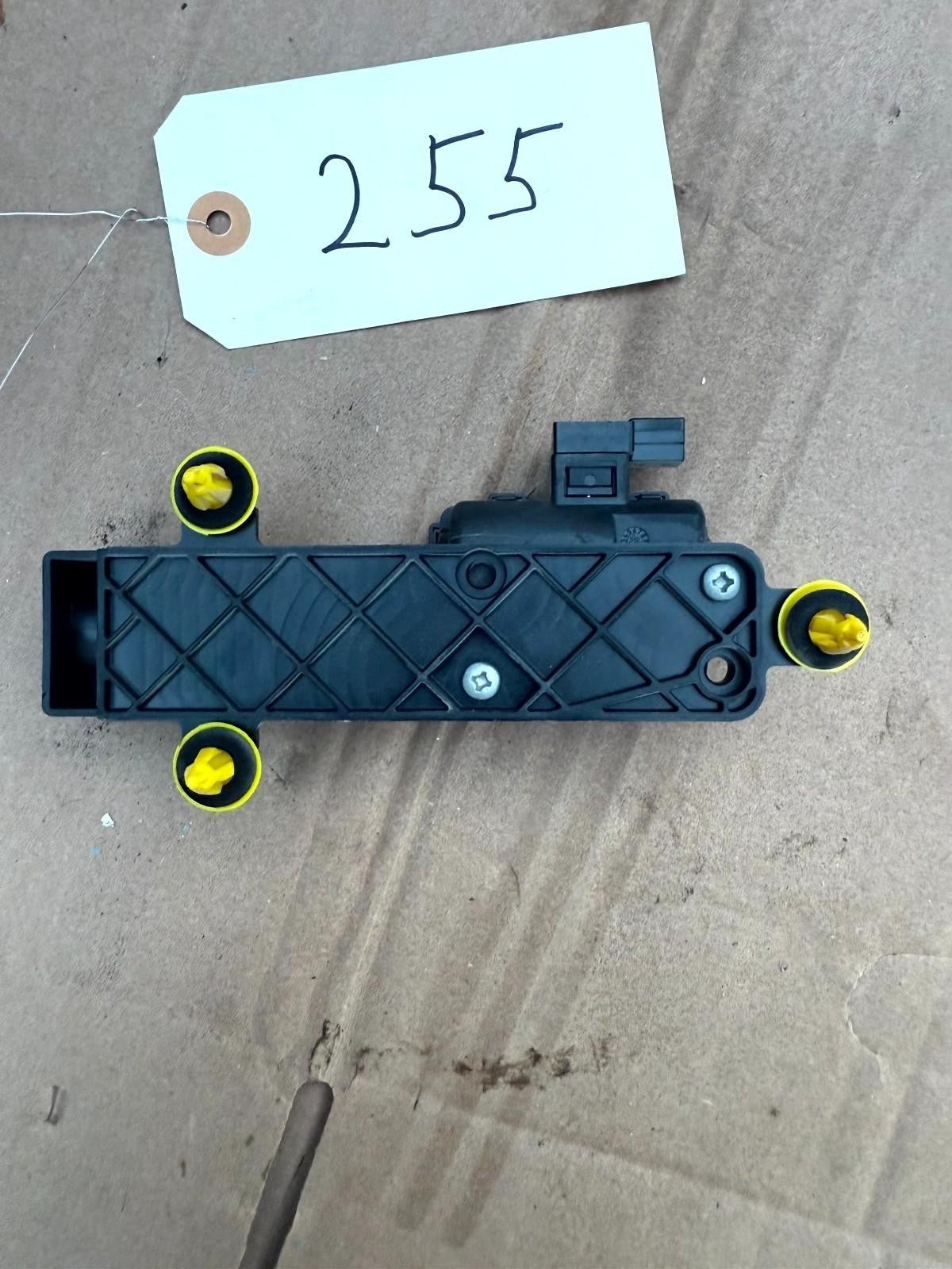 ♦️16-23 Tesla Model X Front Left Side Door Lock Latch Actuator OEM, 111533200
