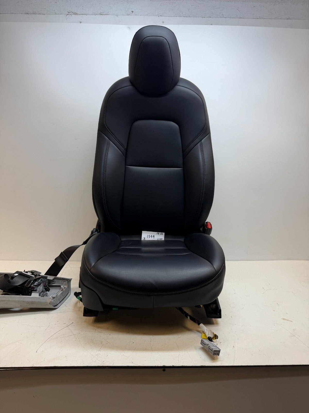 2017-2023 Tesla Model 3 Front Right Passenger Seat Black 1456943-00-A