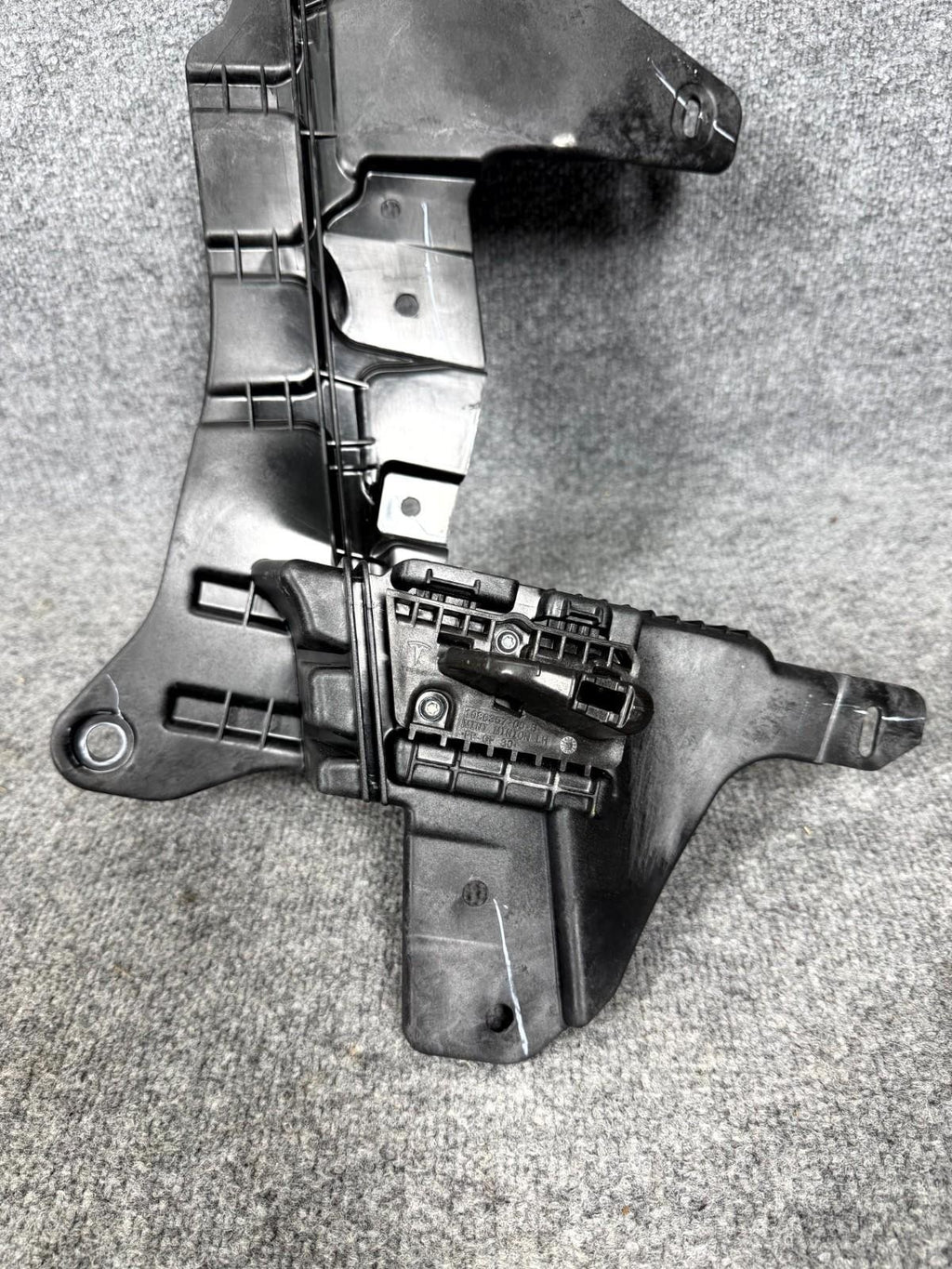 2016-2020 Tesla Model X Rear Left C-Pillar Lower Trim Mount OEM, 1080701-00-D