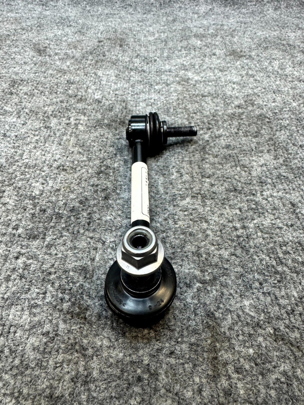 2017 - 2023 TESLA MODEL 3 REAR RIGHT SIDE STABILIZER BAR LINK OEM, 1044496-00-F