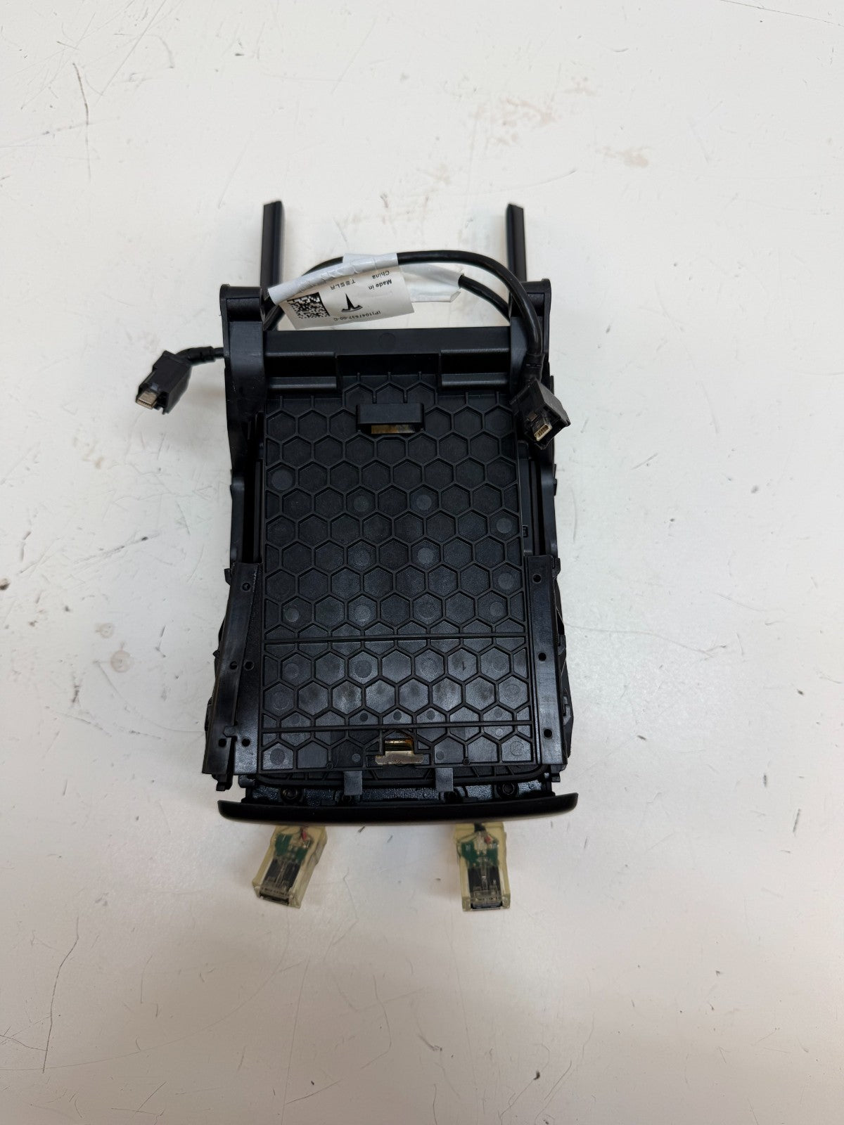 2016-2020 Tesla Model S Center Console Rear Cupholder Bracket 1086670-01-B