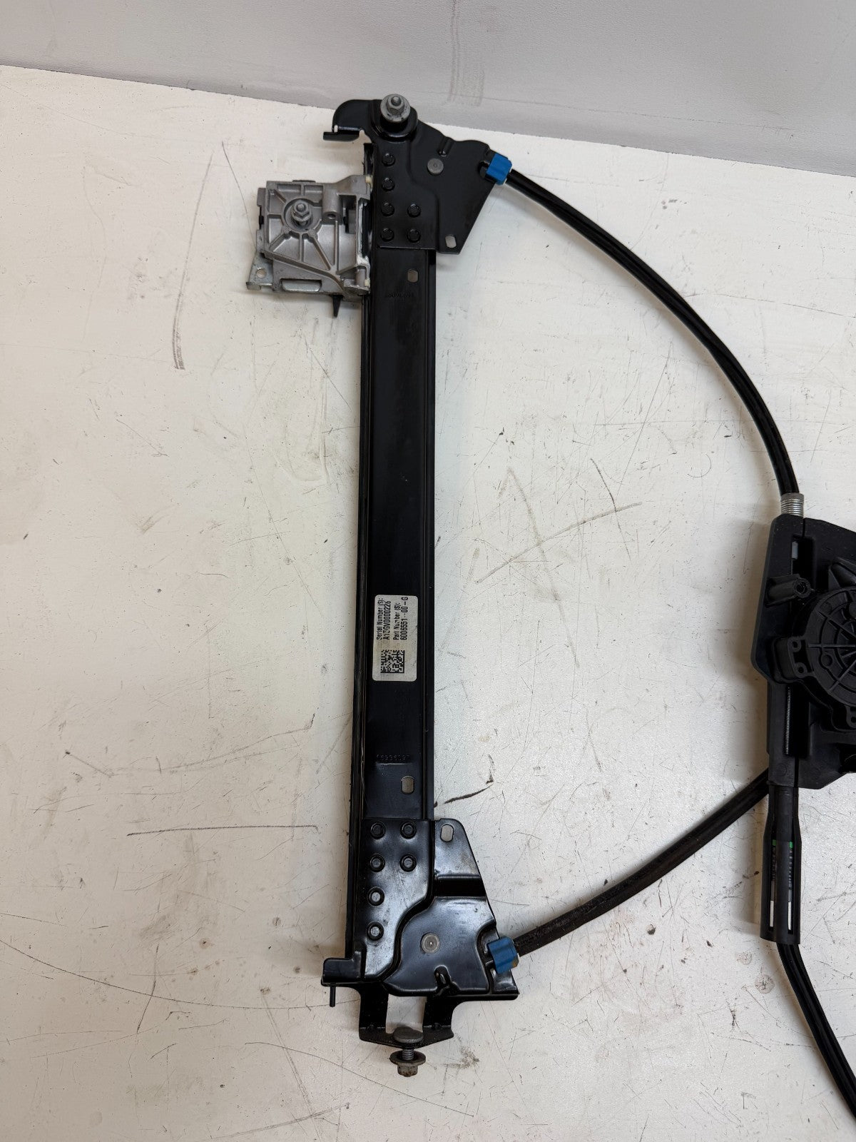 12-20 Tesla Model S Front Left Side Power Window Regulator & Motor 6006551-00-G