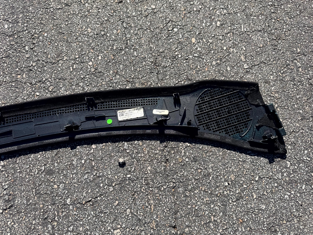 ♦️17-23 TESLA MODEL 3 DASHBOARD INSTRUMENT PANEL SPEAKER GRILLE OEM, 1083390-00