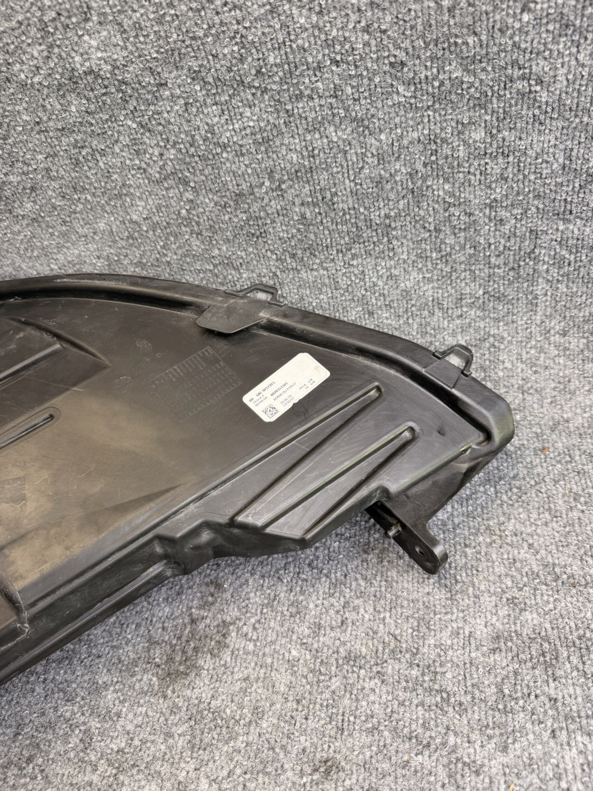 OEM  2016-2020 Tesla Model S Right Passenger Side Headlight 1053571-00-B