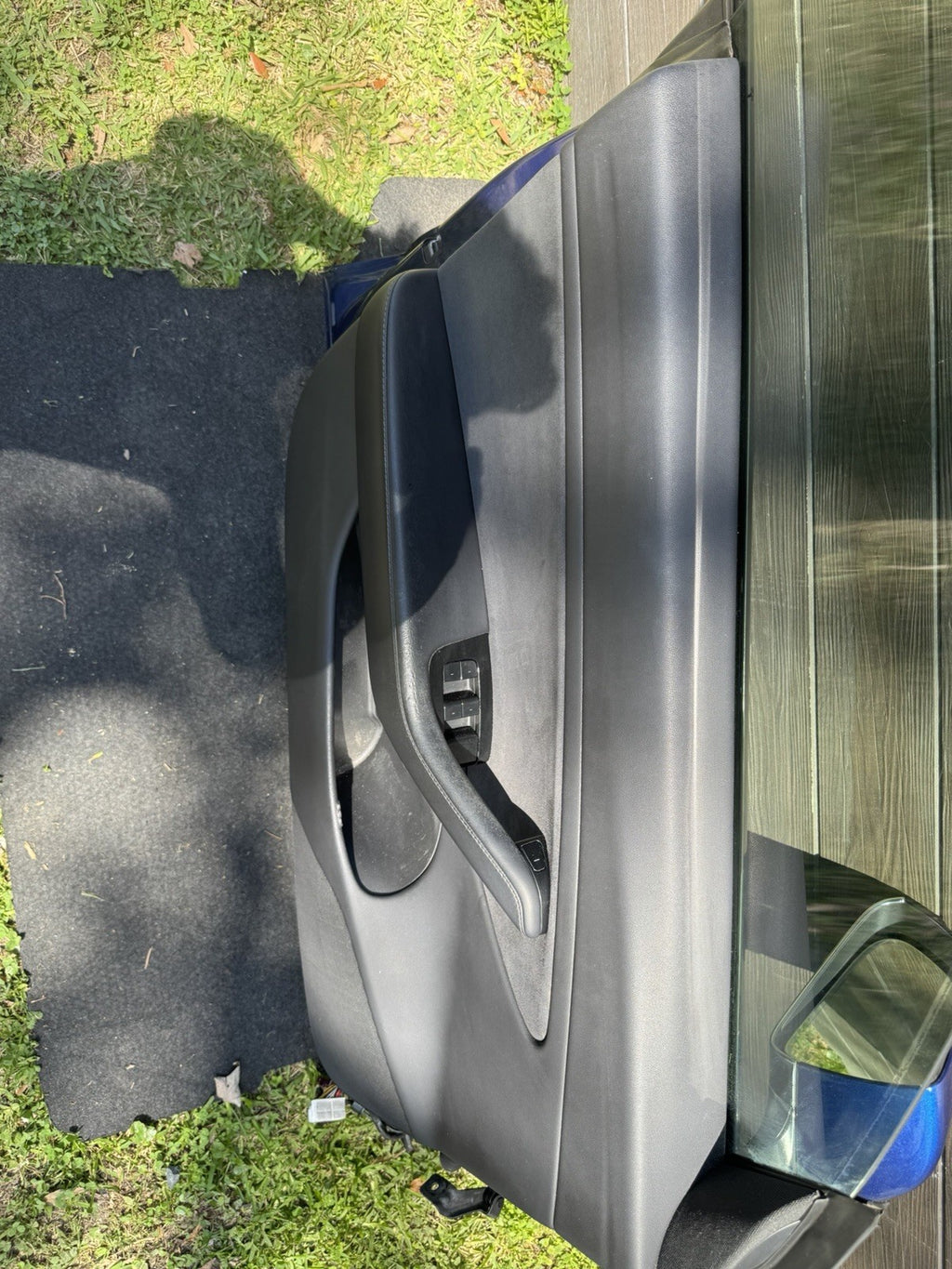 2018-2023 TESLA MODEL 3 FRONT LEFT DRIVER SIDE DOOR SHELL BLUE MIRROR INCUDED