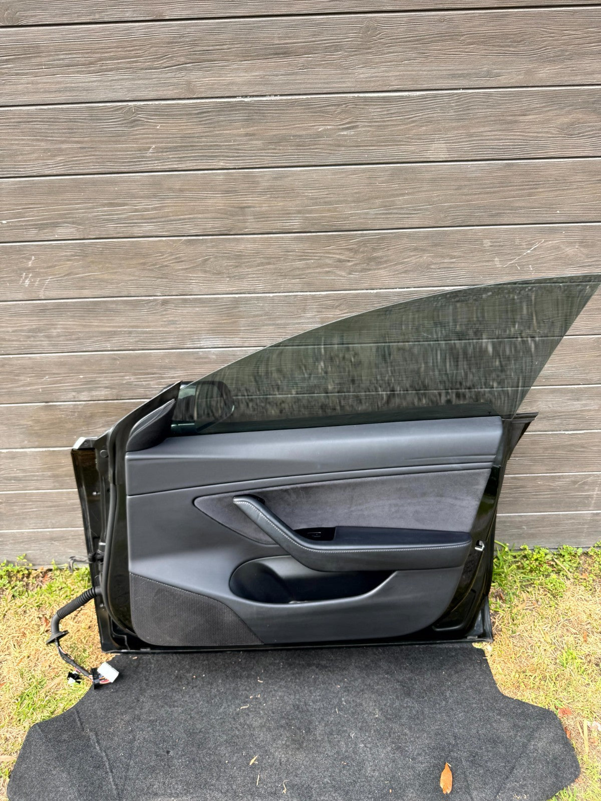 2017 - 2023 TESLA MODEL 3 FRONT RIGHT PASSENGER SIDE DOOR SHELL PANEL BLACK OEM
