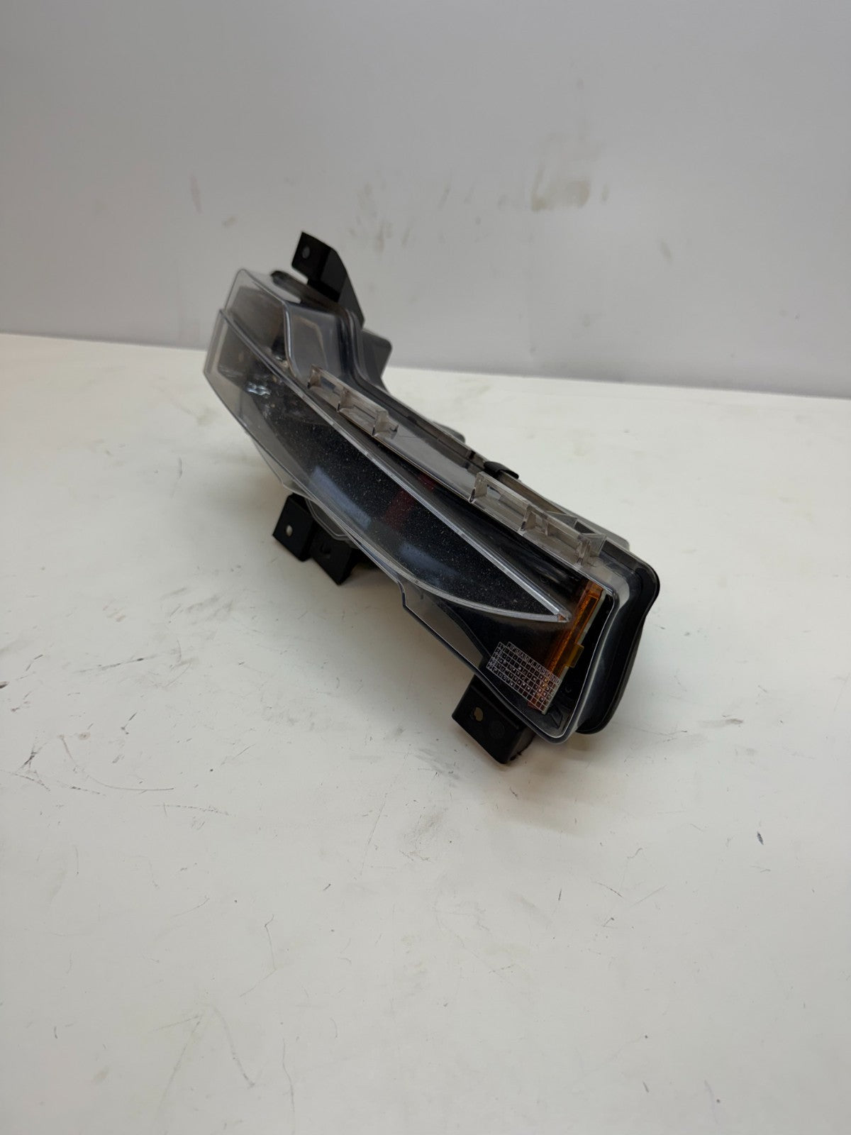 2017 - 2023 Tesla Model 3 Y Front Right 3 Pin LED Fog Light Lamp 1077392-00-F