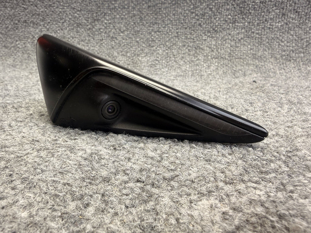 2017-2024 Tesla Model 3 Y Front Left Fender Camera Turn Signal 1495864-20-C OEM