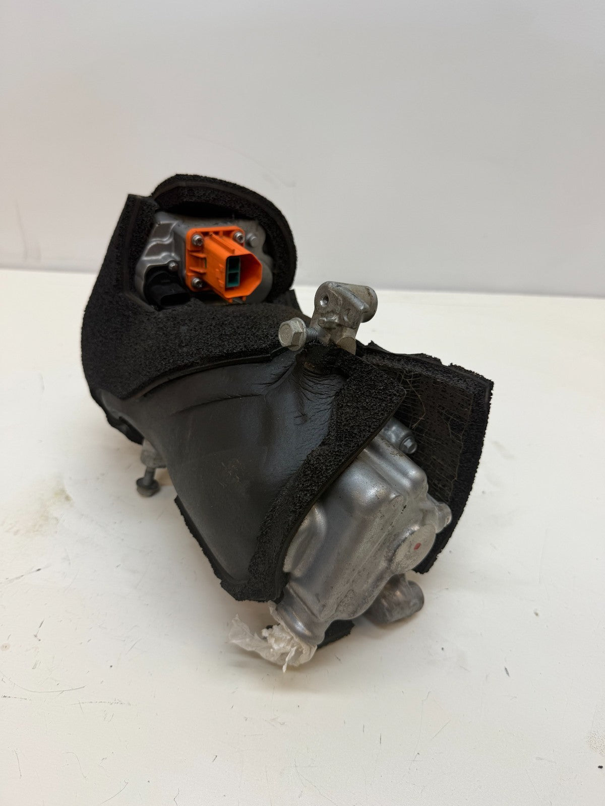 2020-2024 Tesla Model 3 Y Air Conditioning Compressor Pump 1501256-00-K