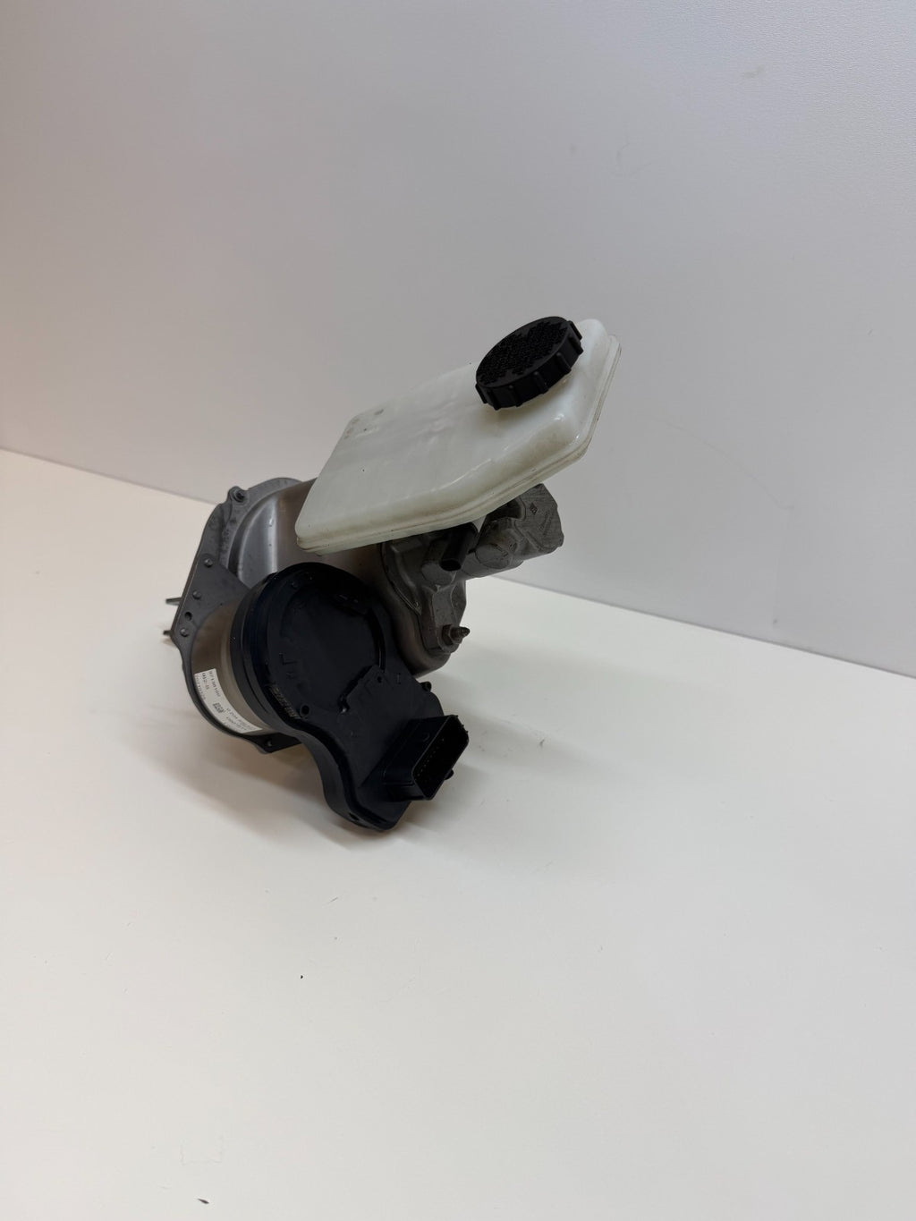 2020-24 Tesla Model Y Power iBooster Brake Booster Master Cylinder 1188671-00-A